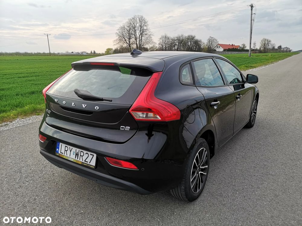 Volvo V40 D2 Momentum - 21