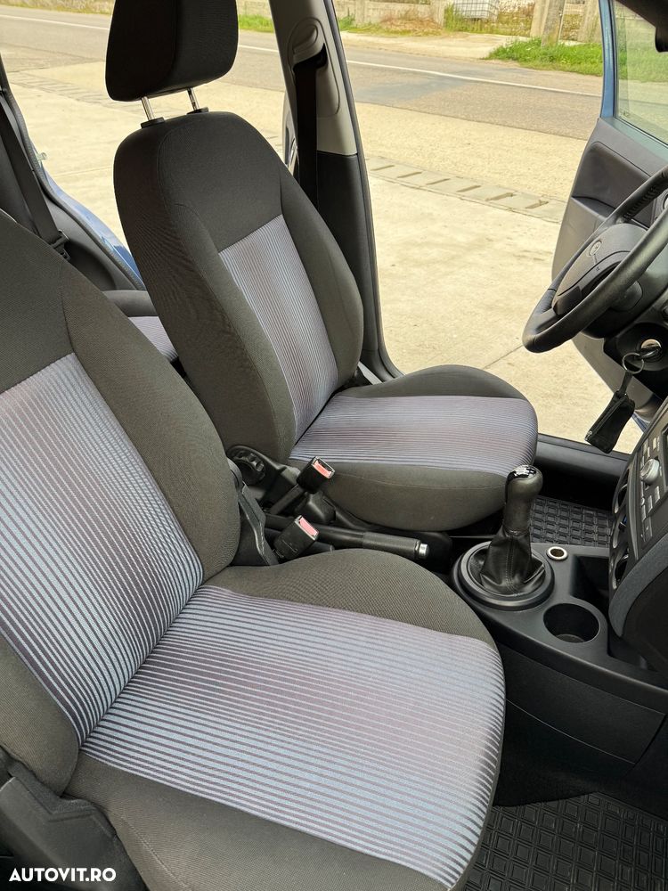 Ford Fusion 1.4 TDCI Ambiente - 25