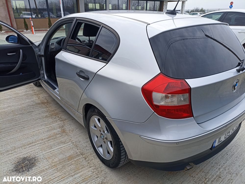 BMW Seria 1 116i - 11