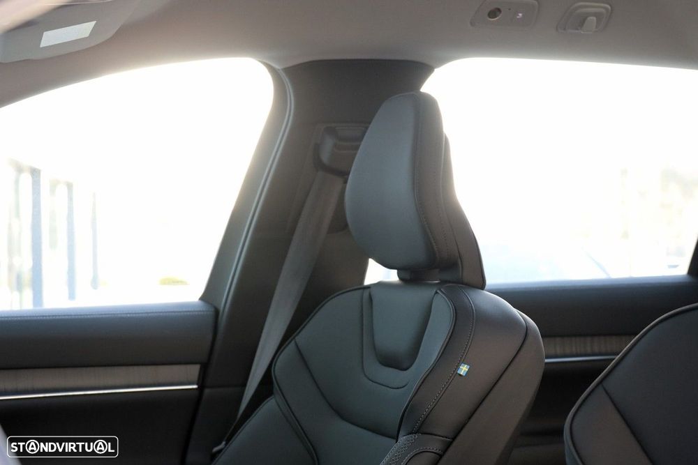 Volvo EX90 104 kWh Single Motor Core - 11