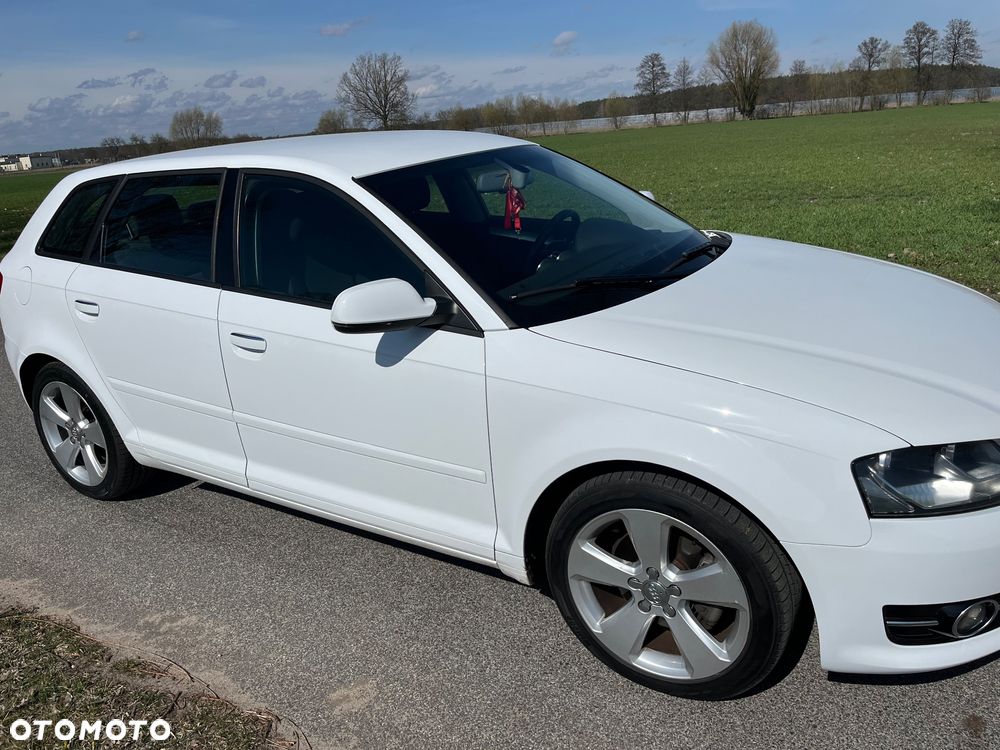 Audi A3 Sportback 2.0 TDI DPF Ambiente - 5