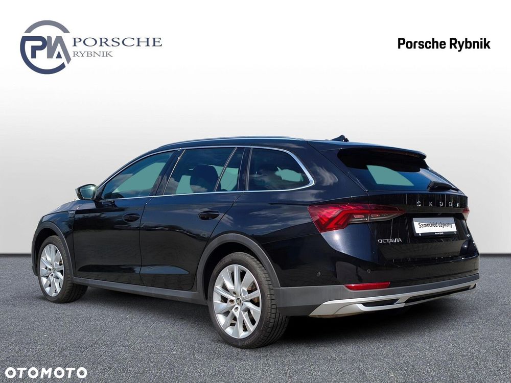 Skoda Octavia 2.0 TDI 4x4 Scout DSG - 4