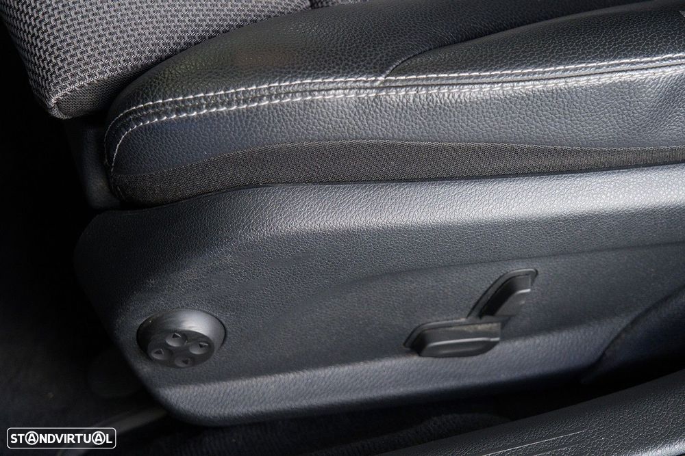 Mercedes-Benz C 220 d Avantgarde - 23