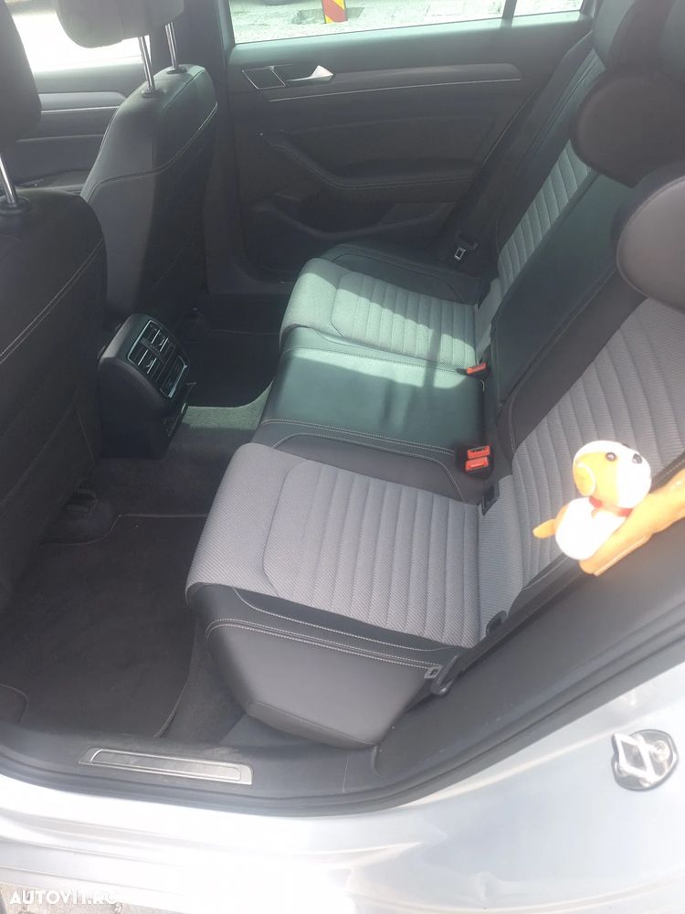 Volkswagen Passat 2.0 TDI DSG Comfortline - 13