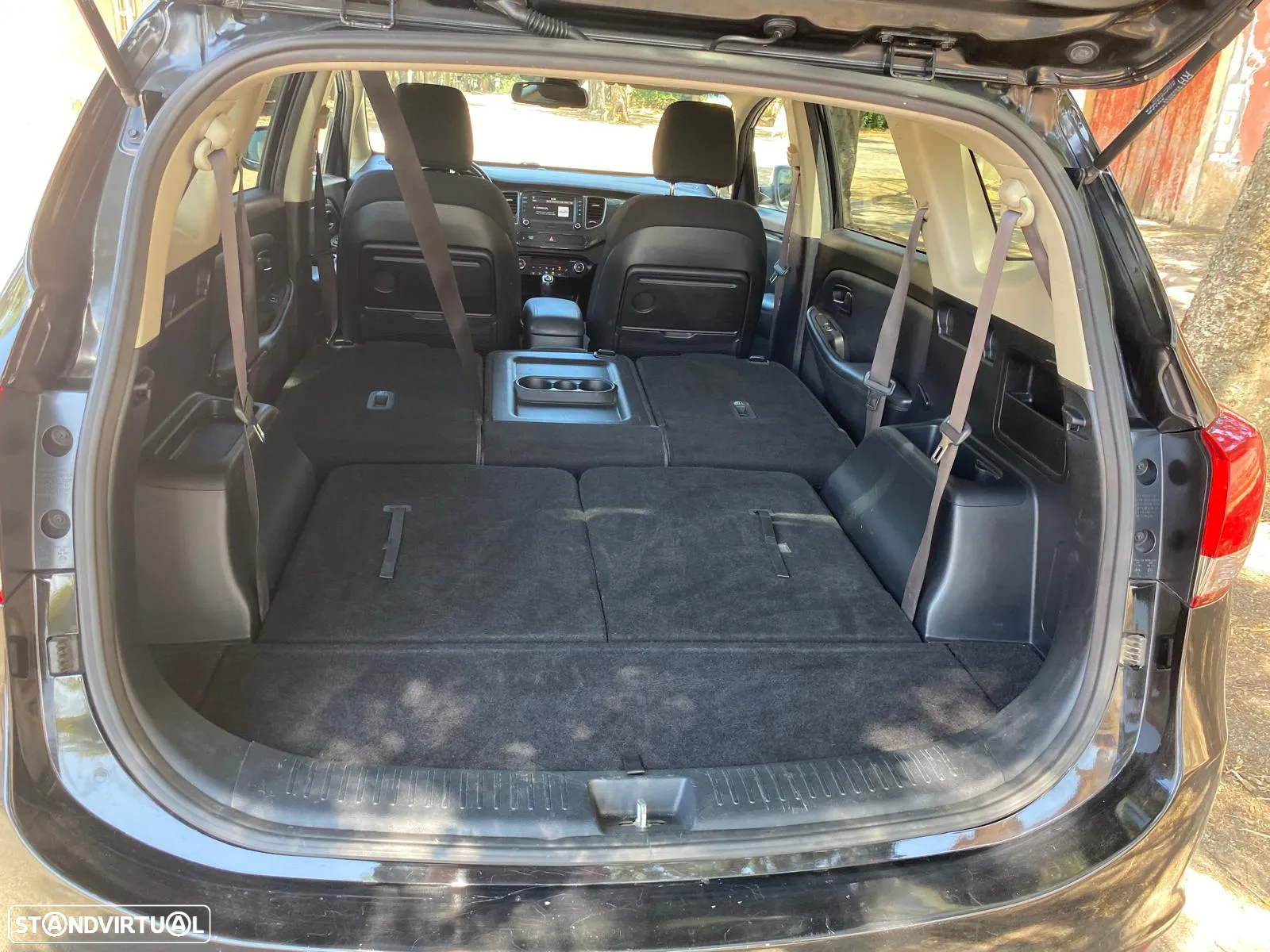 Kia Carens 1.7 CRDi ISG TX - 35