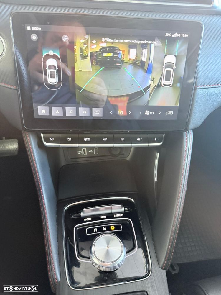 MG ZS EV 72.6 kWh Luxury - 9