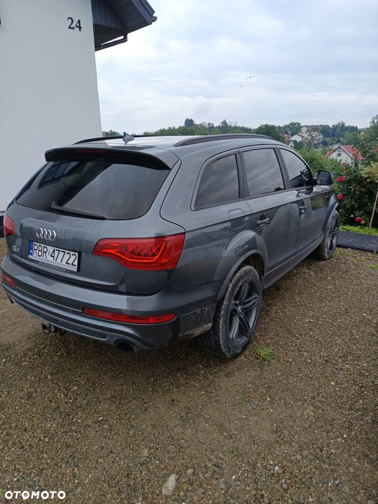 Audi Q7 - 7