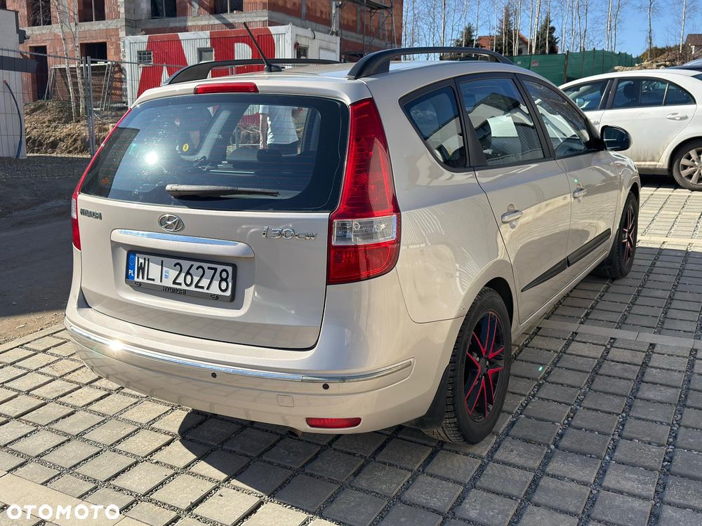 Hyundai i30 1.6 Comfort - 4