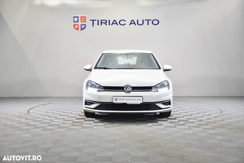 Volkswagen Golf - 9