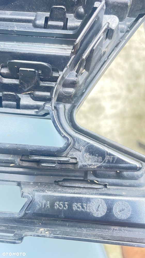 Grill przedni Przód Volkswagen Touran III 5TA853653B - 4