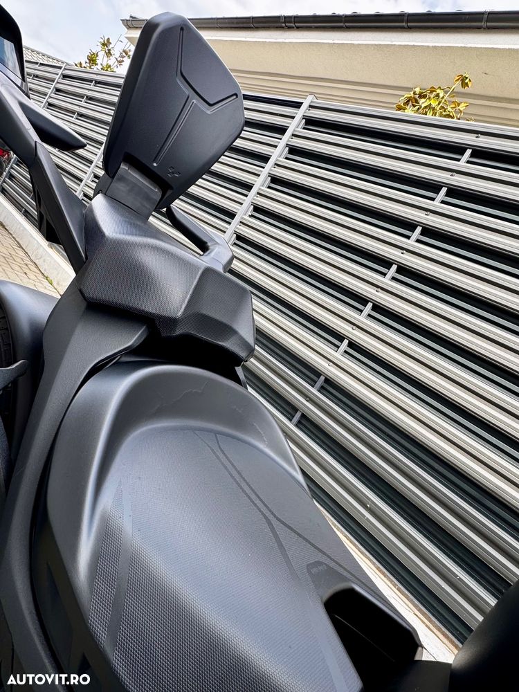 Can-Am Ryker 900 - 9