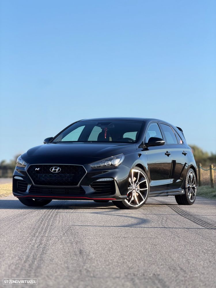 Hyundai i30 N 2.0 T-GDi Performance Pack - 2