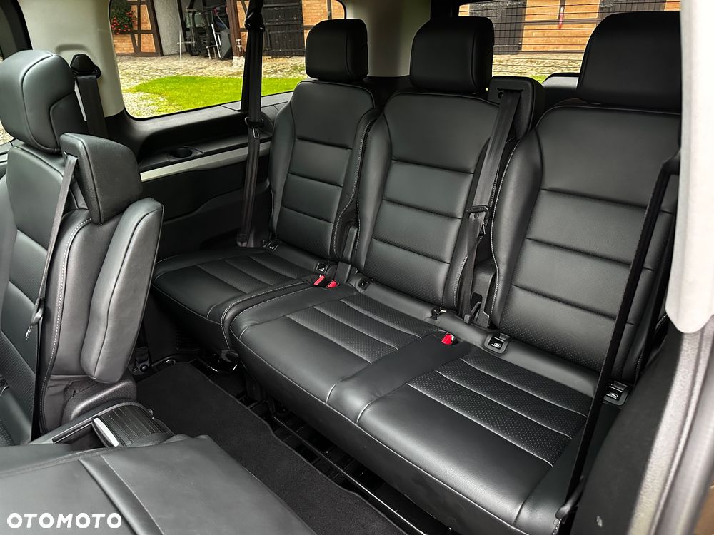 Toyota ProAce Kombi 2.0 D-4D Long 2,8t - 18