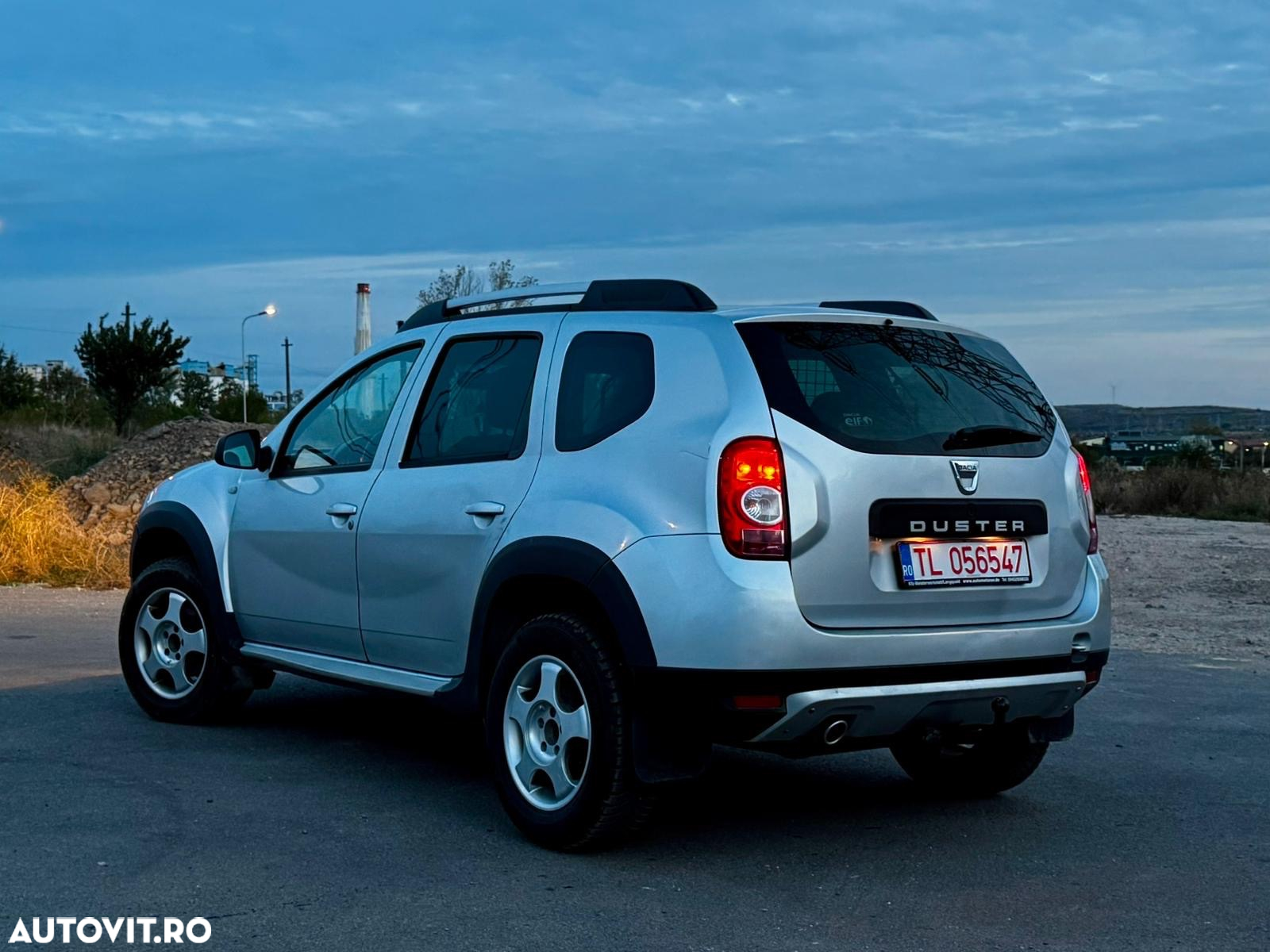 Dacia Duster 1.5 dCi 4x4 Prestige - 3