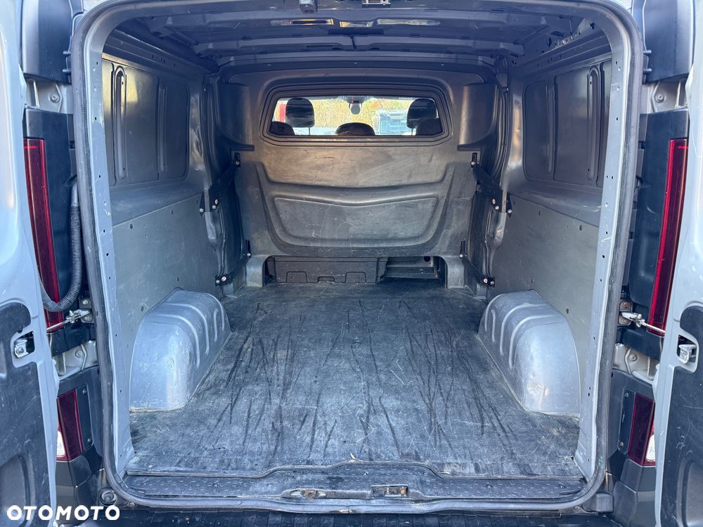 Renault Trafic Furgon Brygadowy Long L2H1 6 osób - 34