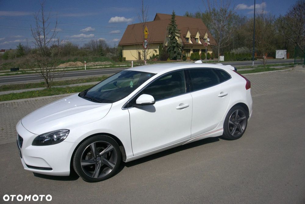Volvo V40 D2 Base - 4