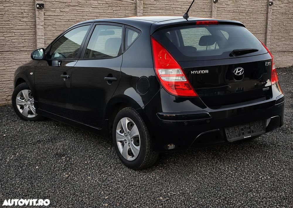 HYUNDAI i30 2012 — imagine 3