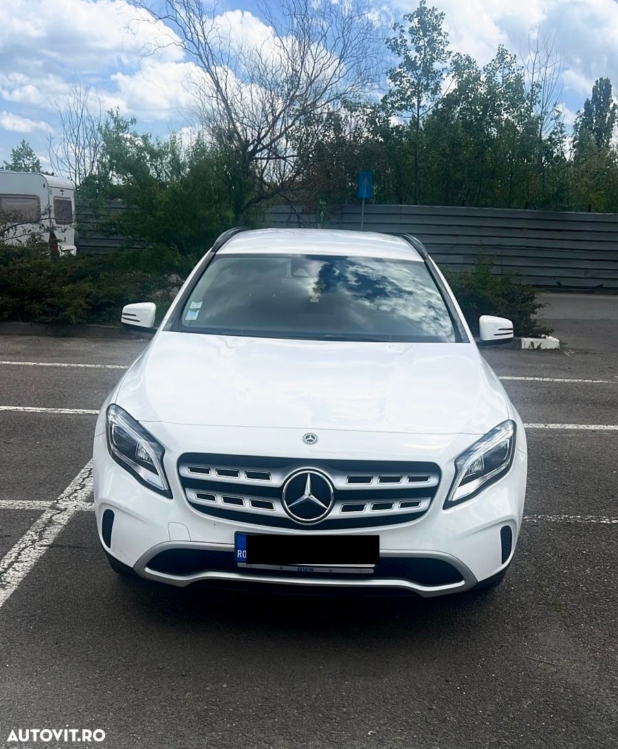 Mercedes-Benz GLA 200 d Aut. - 2