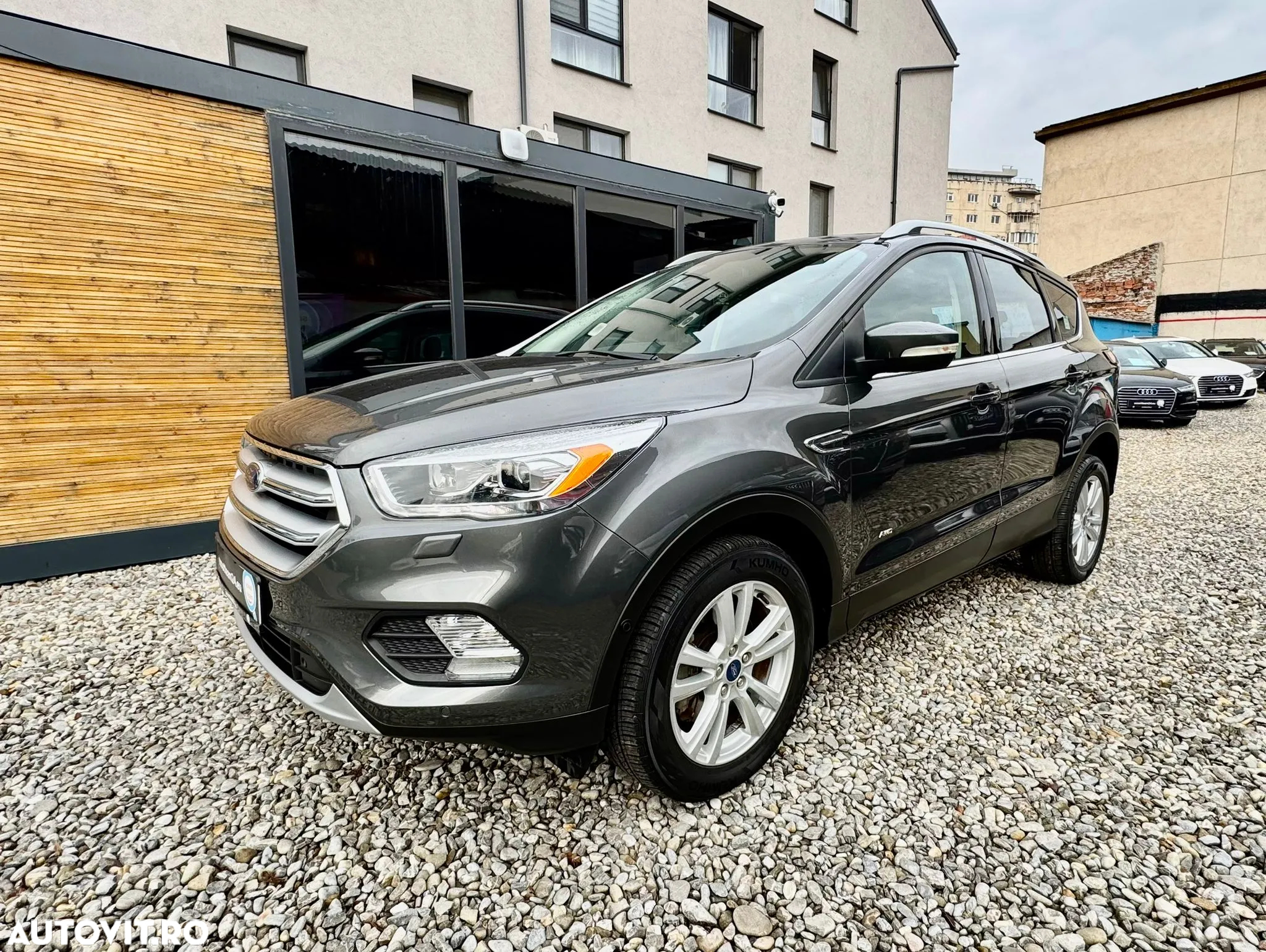 Ford Kuga 2.0 TDCi 4WD Powershift Titanium - 3