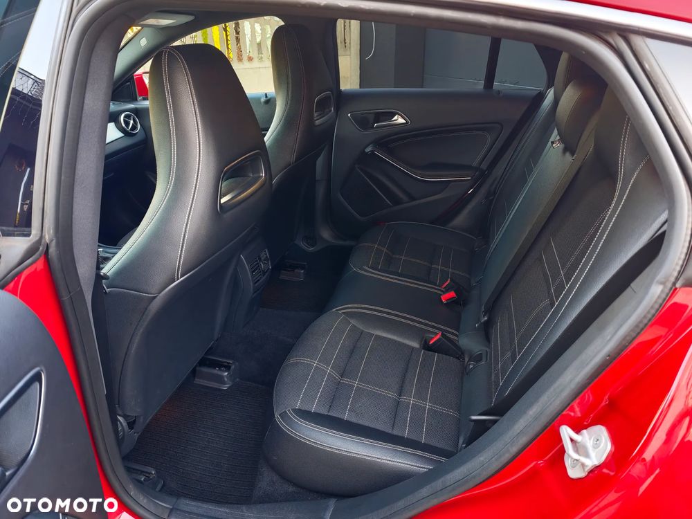 Mercedes-Benz CLA - 15