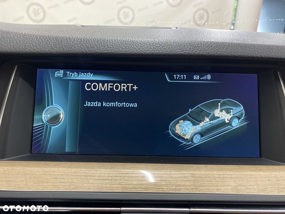 BMW Seria 5 525d Luxury Line - 20