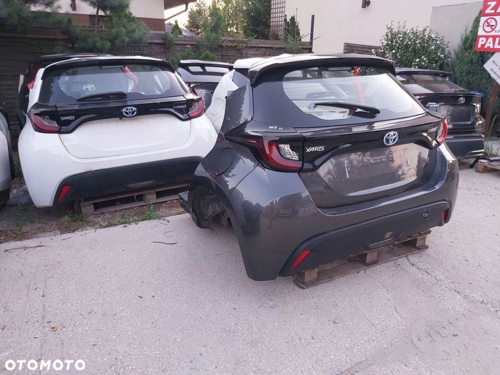 Toyota Yaris IV 1,5 osłona słupka A lewy przód CZARNA 62212-K0030 - 7