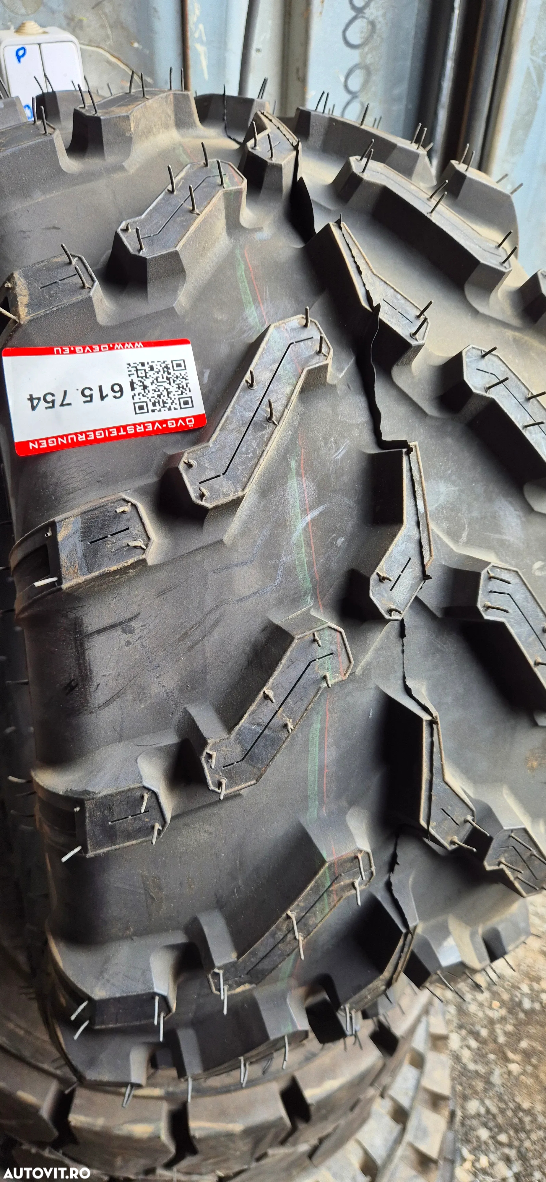 250 70 12 - 26 x 10.00 12 - 3