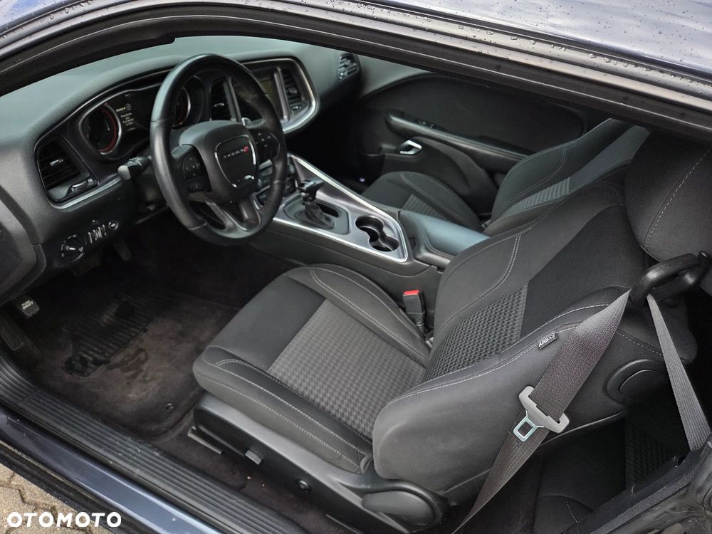 Dodge Challenger 5.7 R/T - 6
