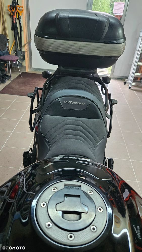 Suzuki V-STROM - 20