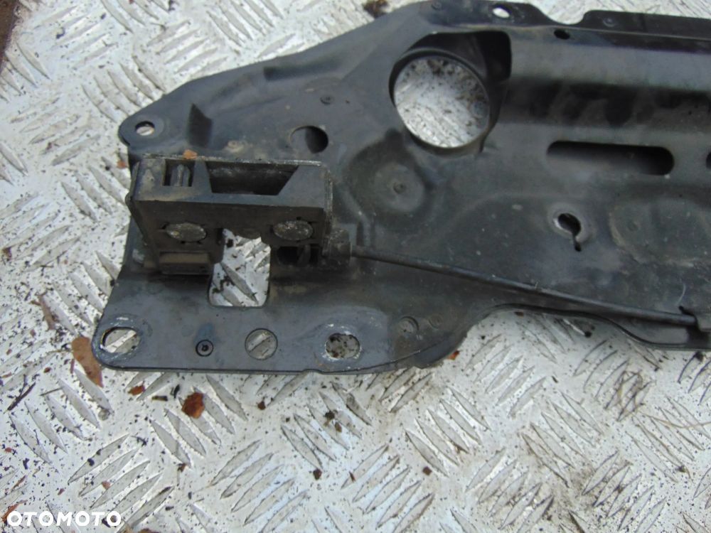 Pas przód bmw e60 3,0 d - 13