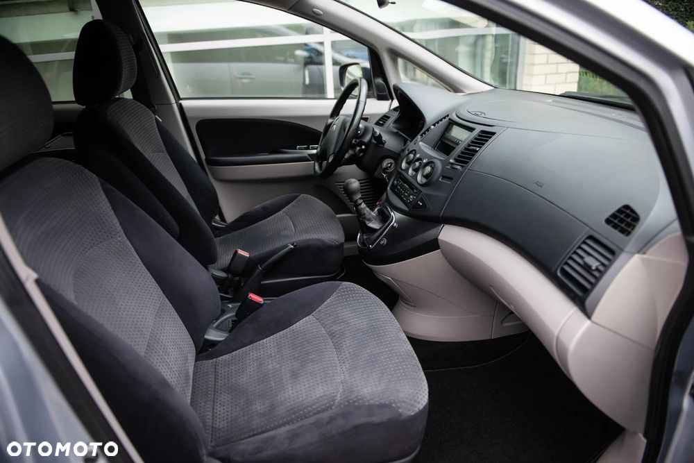 Mitsubishi Grandis 2.0 DI-D 6-Sitzer Intense - 26