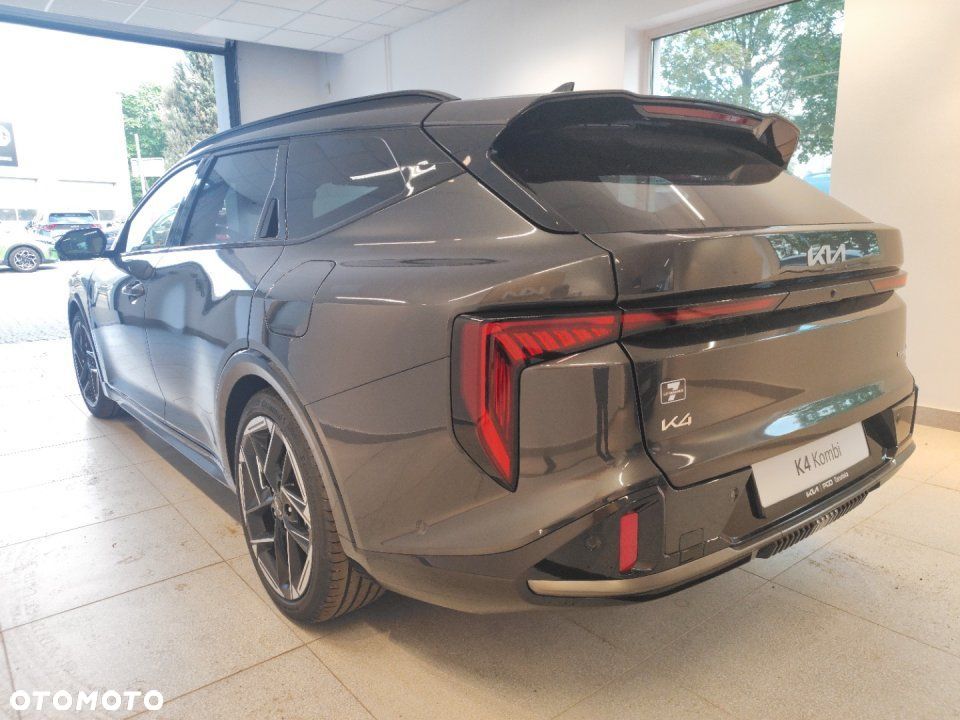 Kia K4 - 4