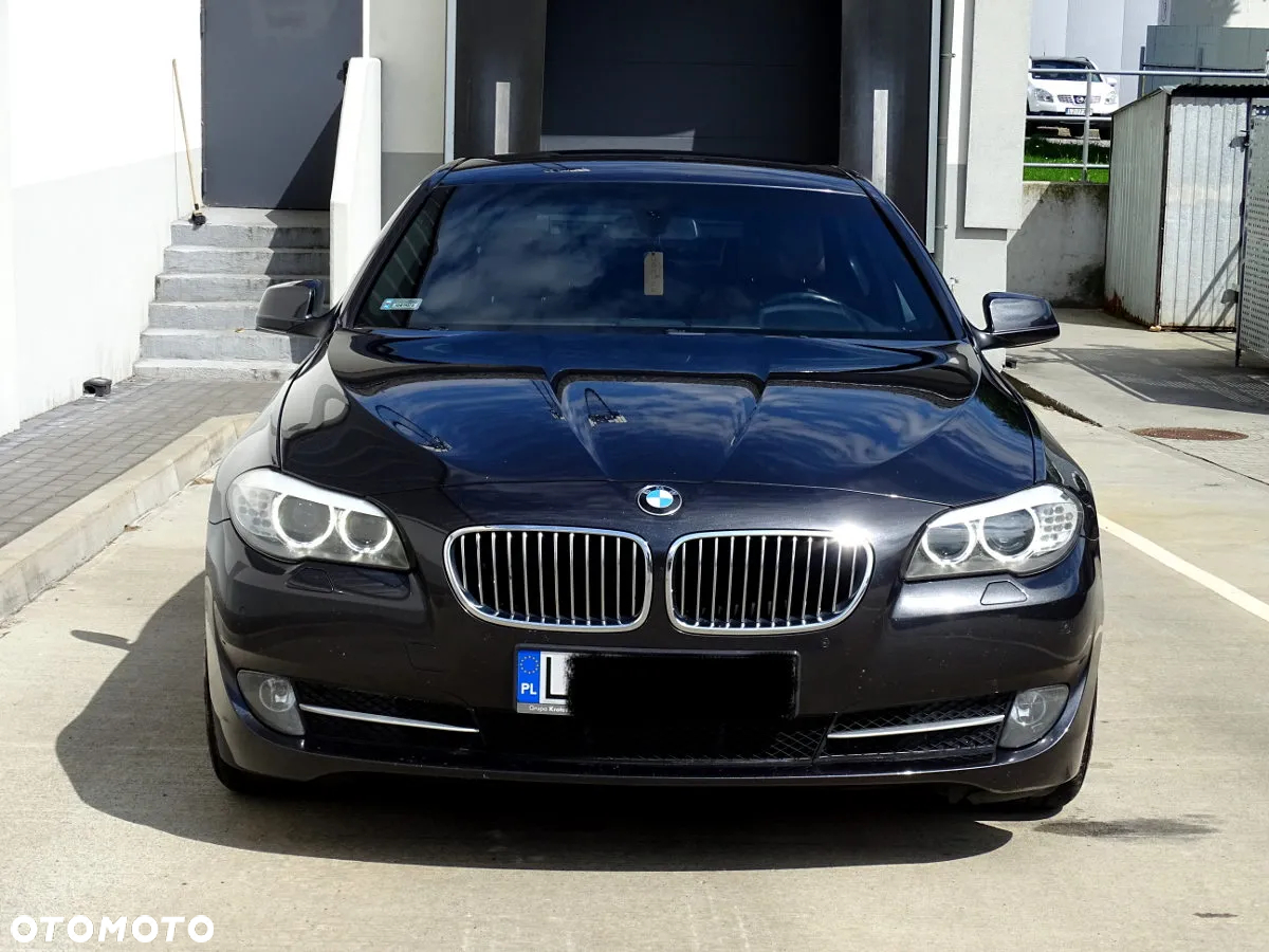 BMW Seria 5 525d - 2