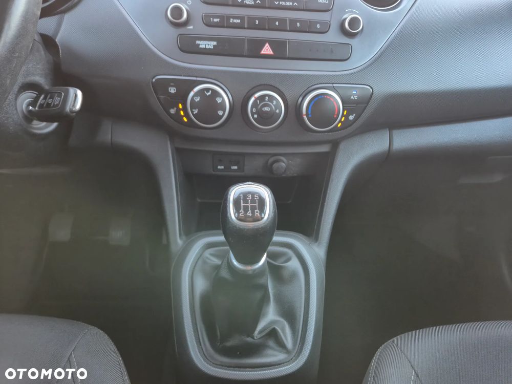 Hyundai i10 1.2 Trend - 22