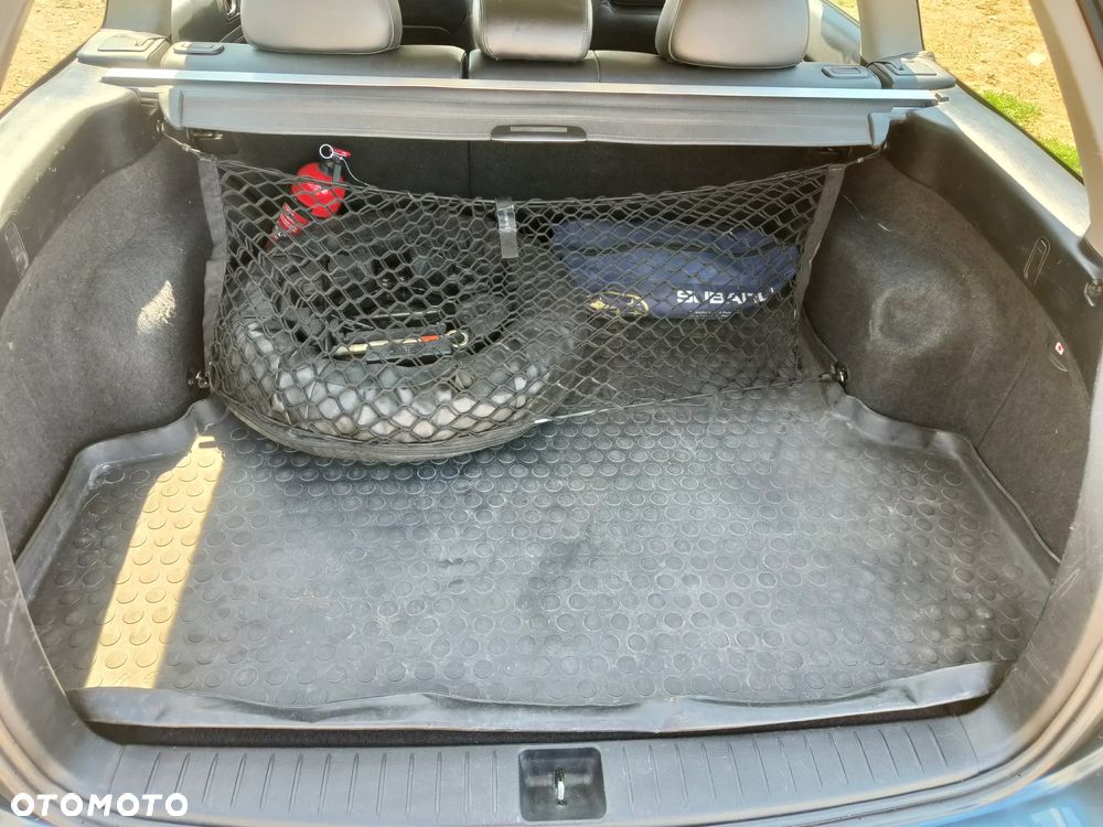 Subaru Legacy - 11