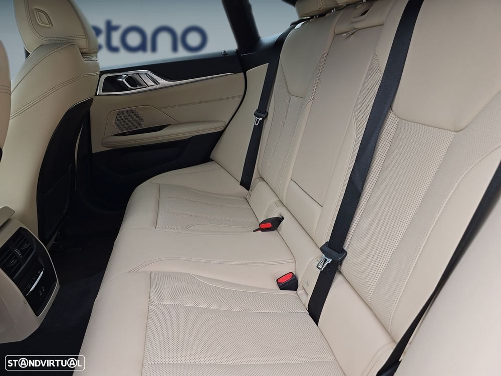 BMW i4 eDrive40 - 14