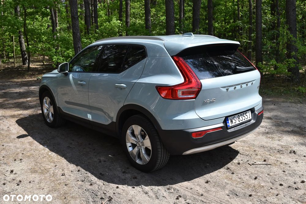 Volvo XC 40 T5 AWD Geartronic Momentum Pro - 4
