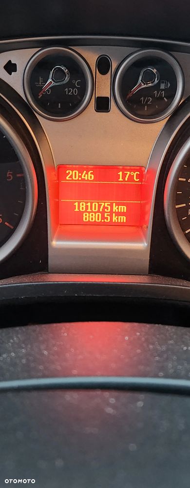 Ford Kuga 2.0 TDCi 2x4 Trend - 9