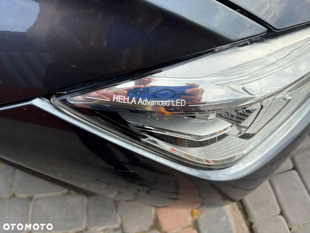 BMW Seria 3 318d Touring - 22