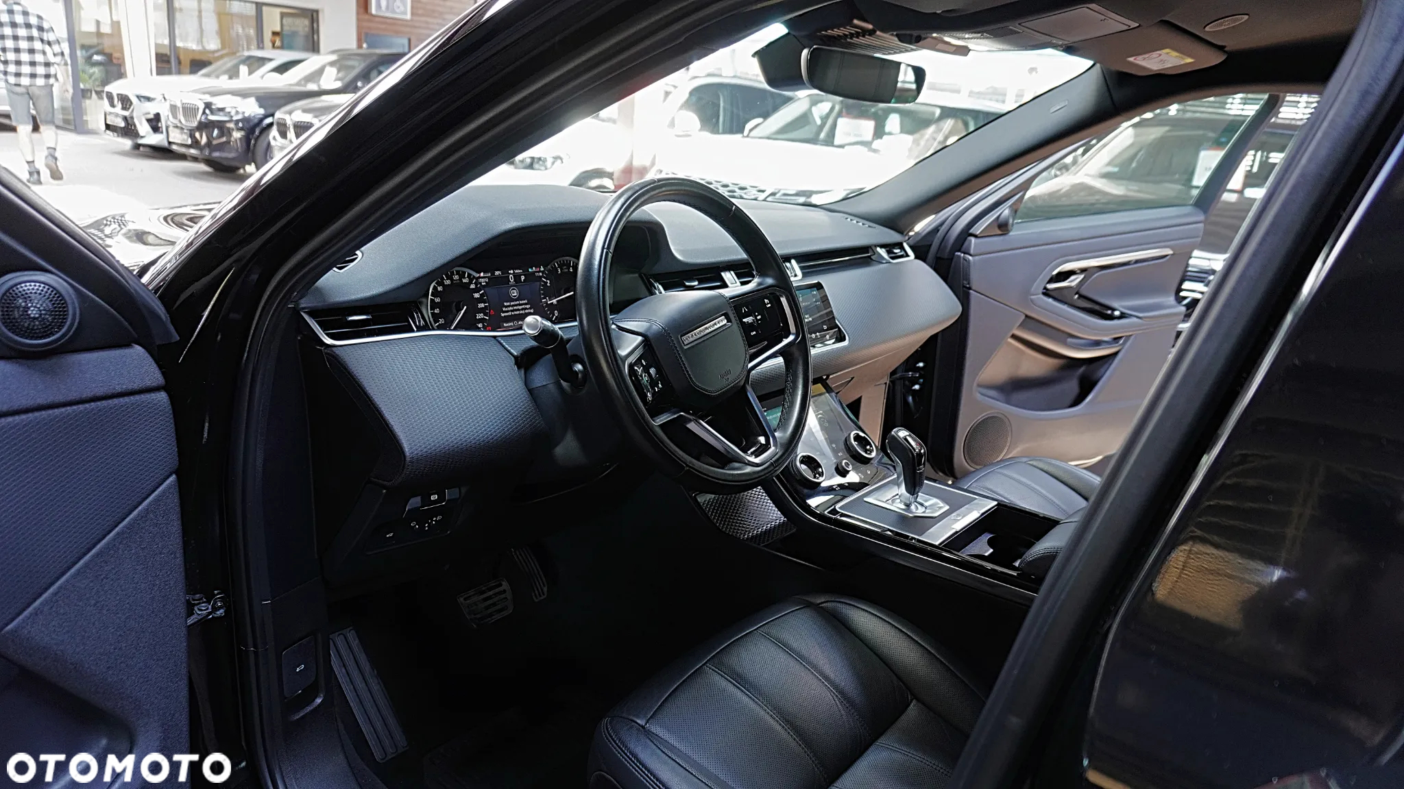 Land Rover Range Rover Evoque - 13