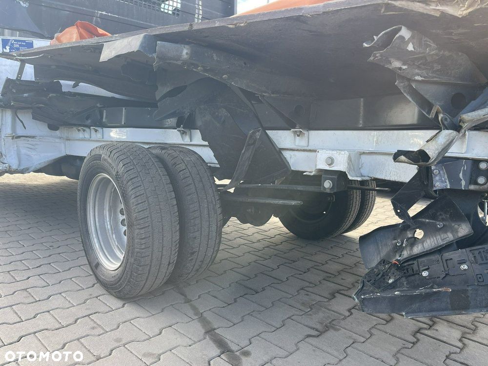 Mercedes-Benz Sprinter - 7