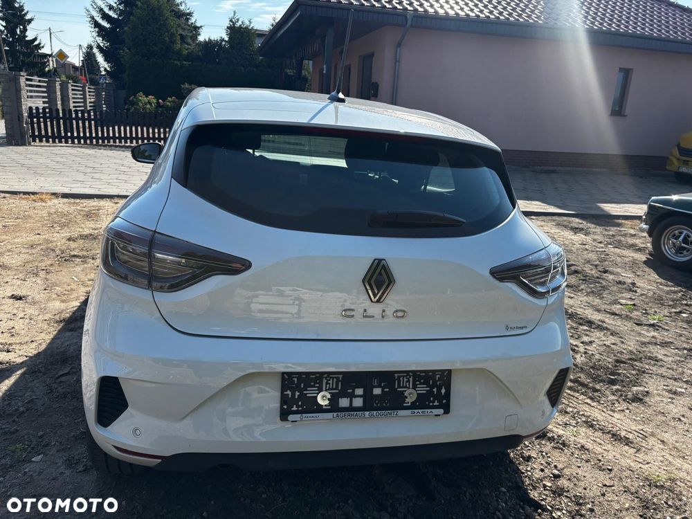 Renault Clio TCe 90 EVOLUTION - 8