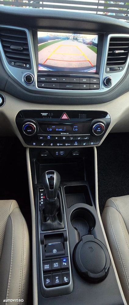 Hyundai Tucson 2.0 CRDI 4WD 6AT Luxury Pack+ - 30