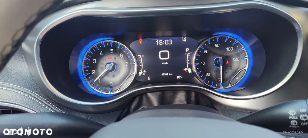 Chrysler Pacifica - 26