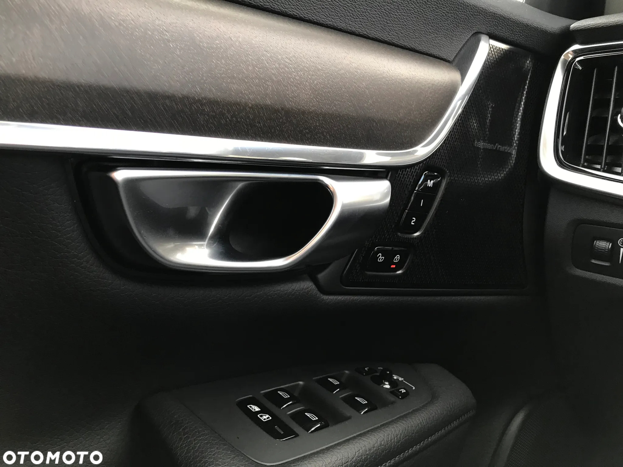 Volvo V90 Cross Country T5 AWD Pro - 38