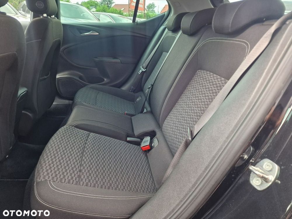 Opel Astra 1.4 Turbo Start/Stop Dynamic - 21