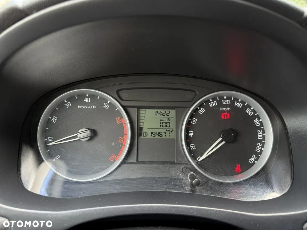 Skoda Fabia 1.4 16V Ambiente - 31