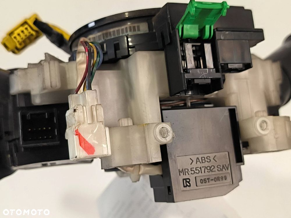 Manetka / Przełącznik kierunkowskazów wycieraczek 8600A312 Mitsubishi Pajero 2008 SUV Diesel 147kW 3200cm³ - 2