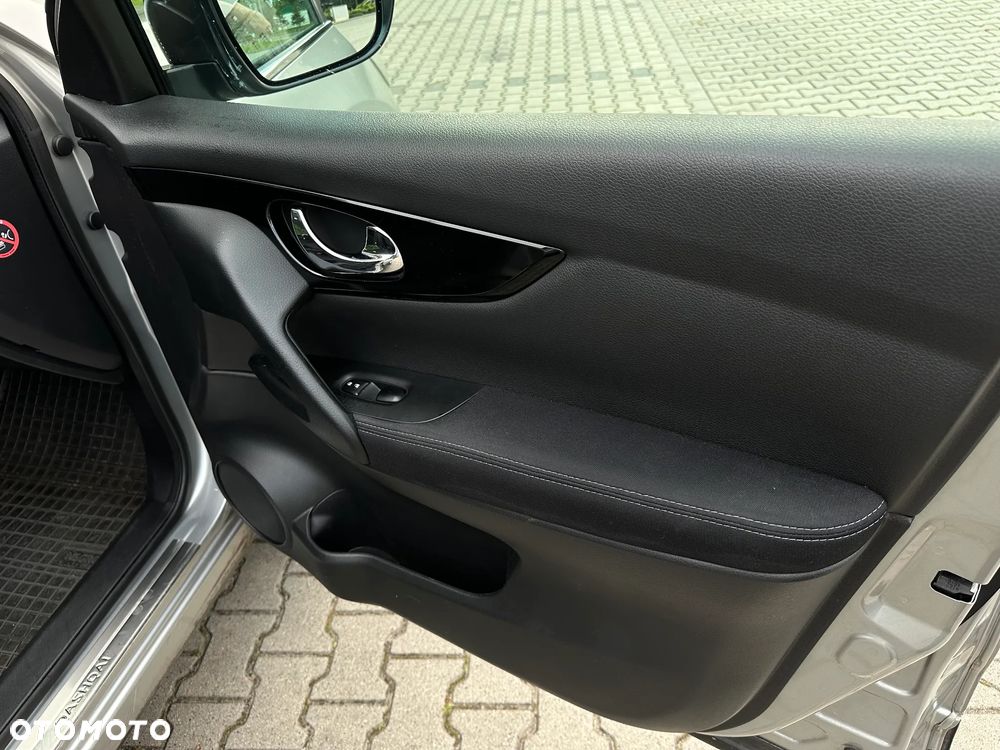 Nissan Qashqai 1.2 DIG-T Acenta - 19