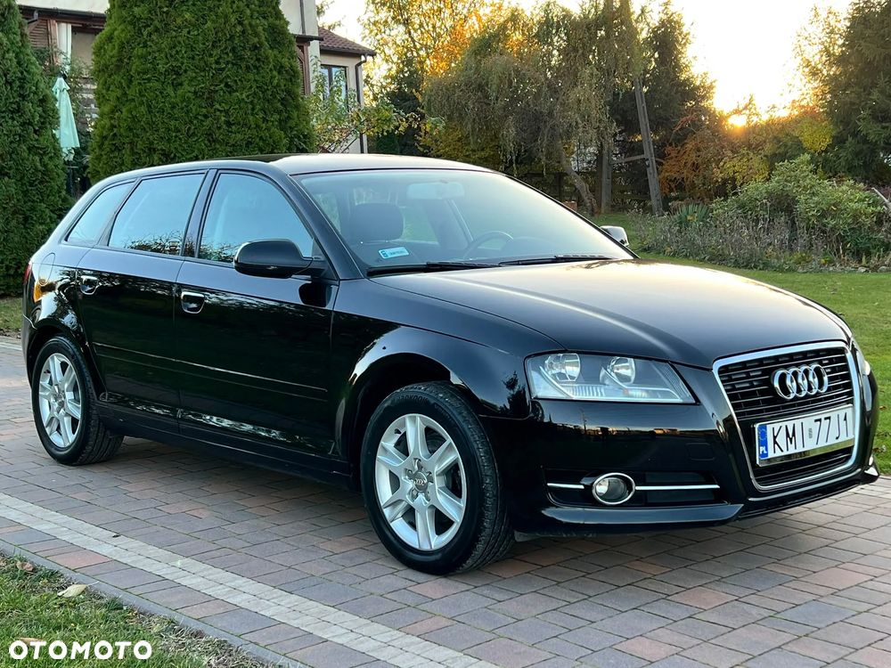 Audi A3 Sportback 2010 photo 5